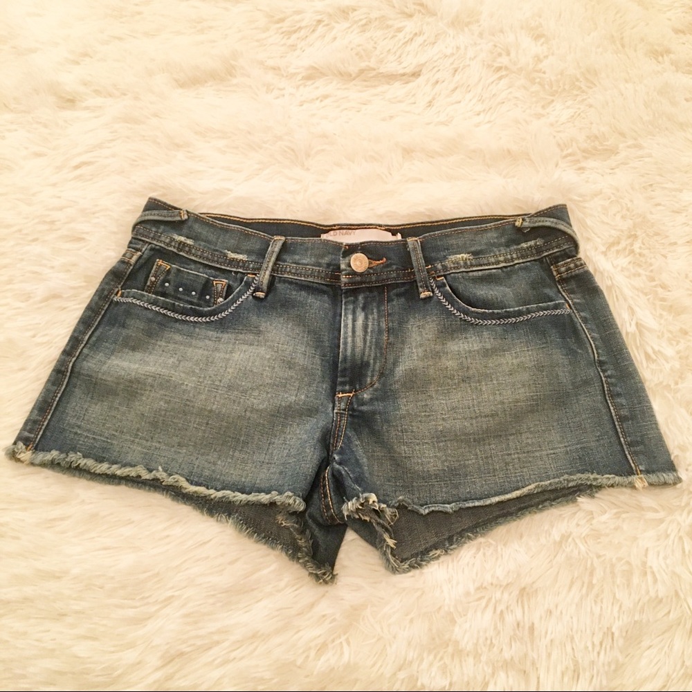 Old Navy Frayed Hem Distressed Denim Shorts -Sz 6